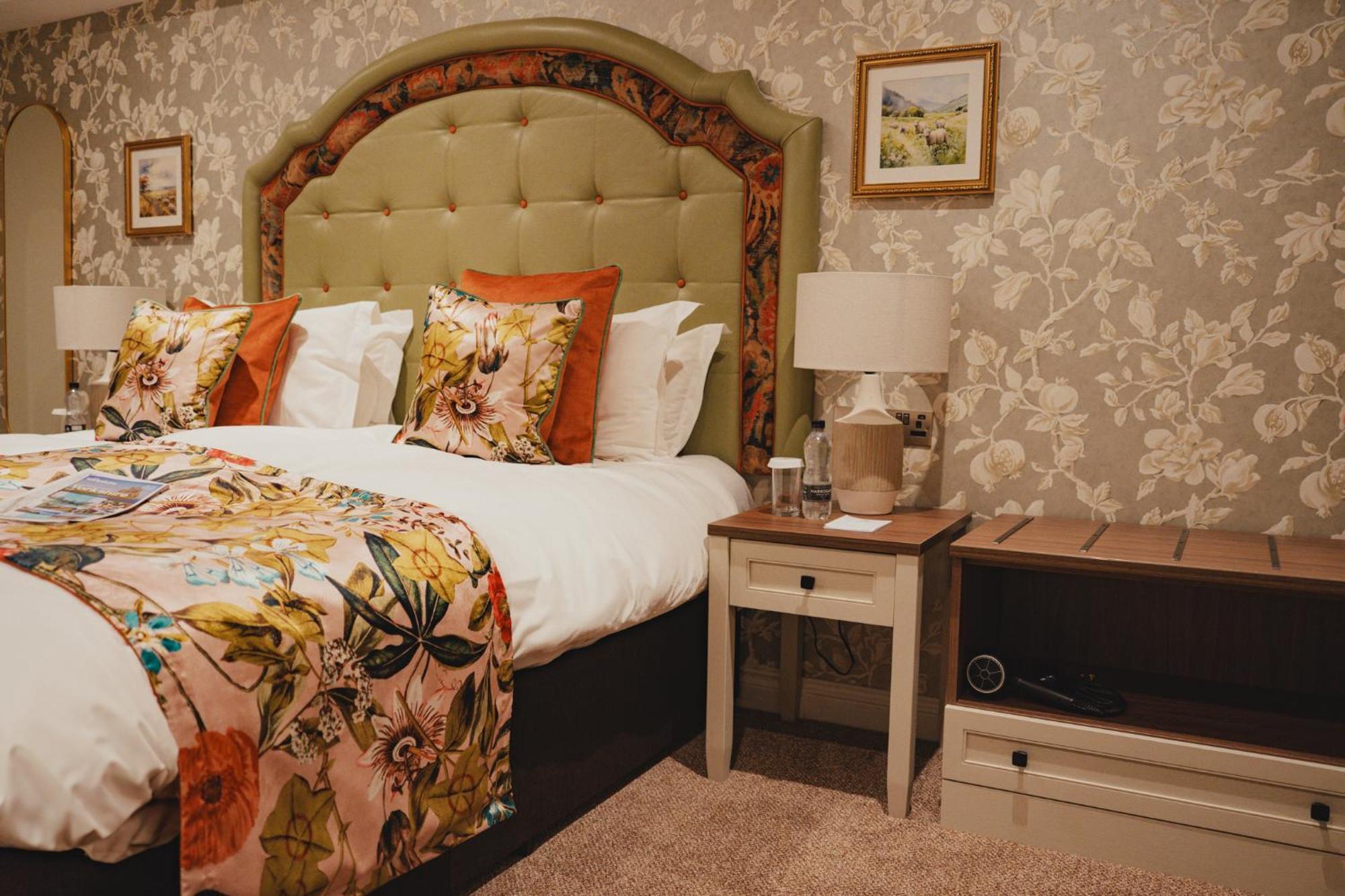 The Golden Fleece Hotel, Thirsk, North Yorkshire 외부 사진