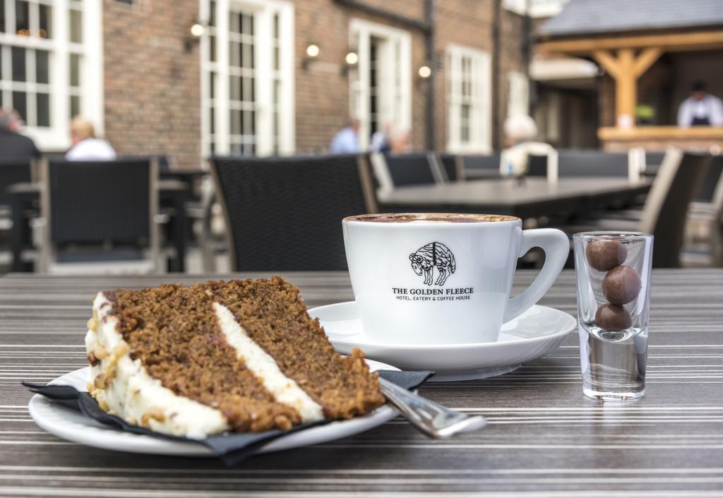 The Golden Fleece Hotel, Thirsk, North Yorkshire 외부 사진