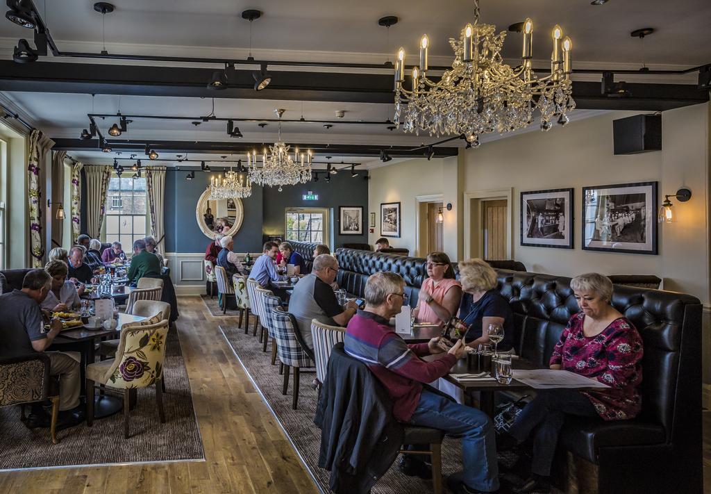 The Golden Fleece Hotel, Thirsk, North Yorkshire 외부 사진