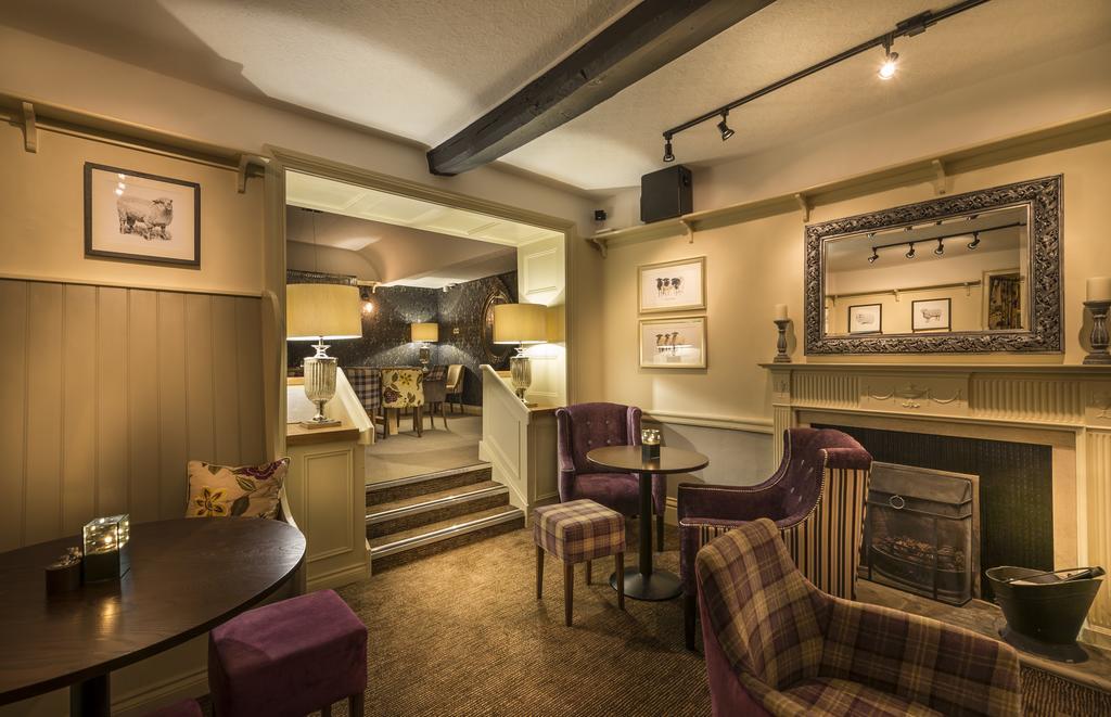 The Golden Fleece Hotel, Thirsk, North Yorkshire 외부 사진