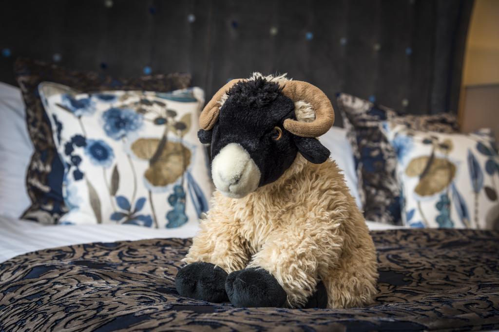 The Golden Fleece Hotel, Thirsk, North Yorkshire 외부 사진