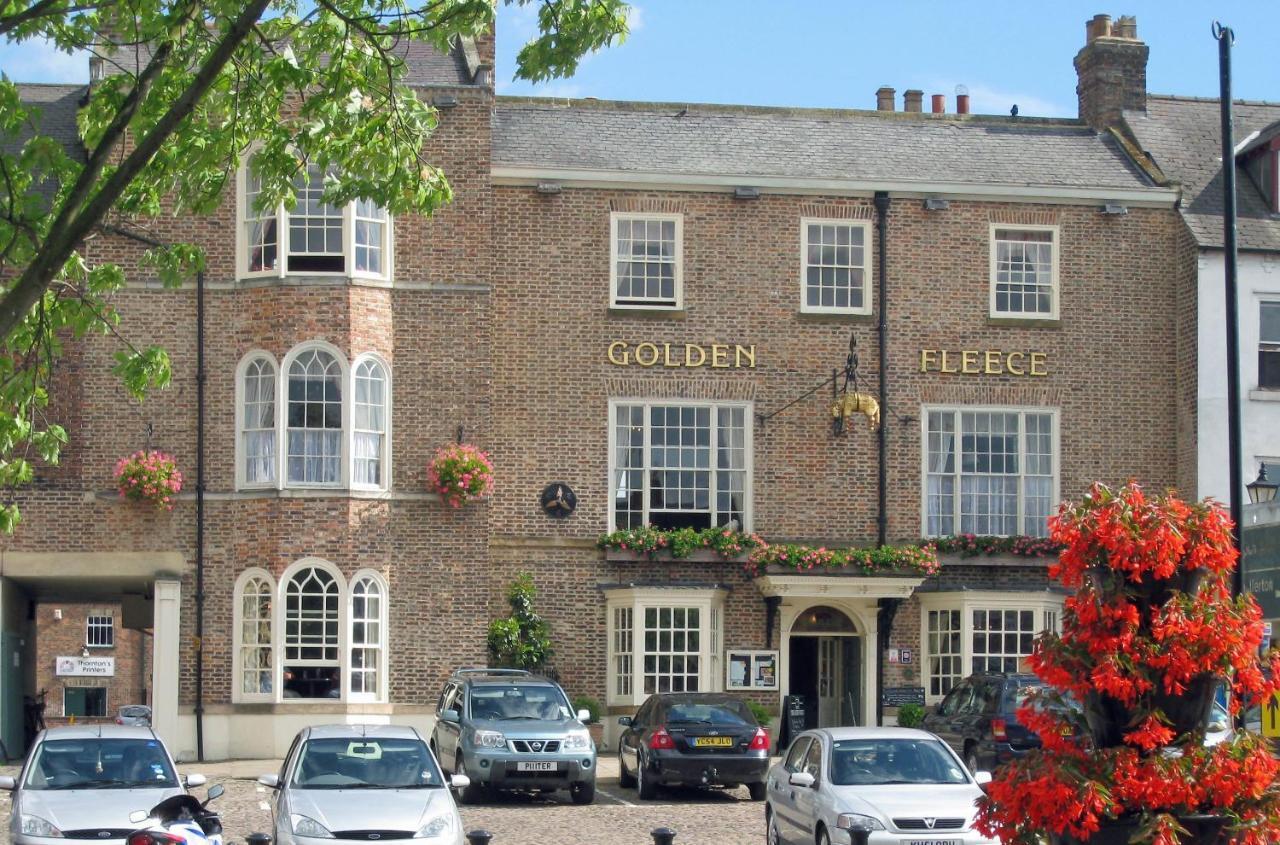 The Golden Fleece Hotel, Thirsk, North Yorkshire 외부 사진